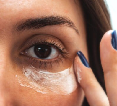 η καλύτερη κρέμα ματιών για μαύρους κύκλους