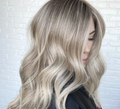 μπεζ ξανθά μαλλιά